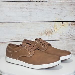 Steve Madden Vegan sneakers NIB